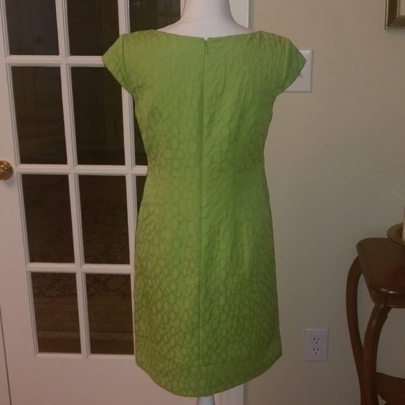 Lime green Jessica Howard formal dress 6 - Picture 4 of 5
